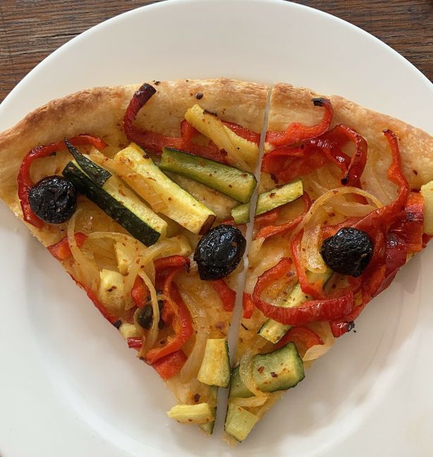 Heute mal vegetarisch – Gemüse-Focaccia.  Bild: Jung
