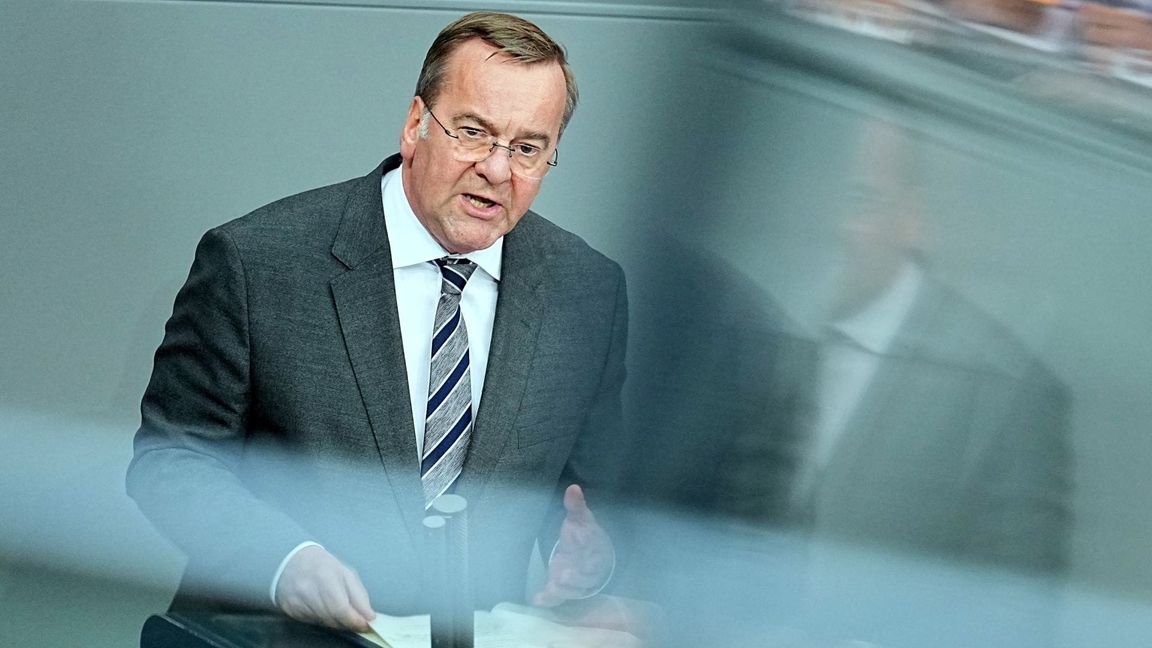 Reagierte zurückhaltend auf den Vorstoß von von Außenminister Johann Wadephul: Boris Pistorius. (Archivbild)