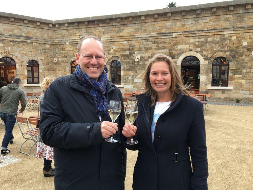 Oberbürgermeister Dr. Bernd Vöhringer und seine  Torgauer Amtskollegin Romina Barth.