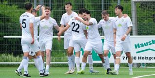 Die Holzgerlinger Spieler kamen gegen die Spvgg Cannstatt aus dem Jubeln gar nicht mehr heraus.