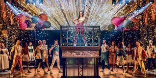 Julia spielt jetzt die Hauptrolle in ihrem eigenen Stück.