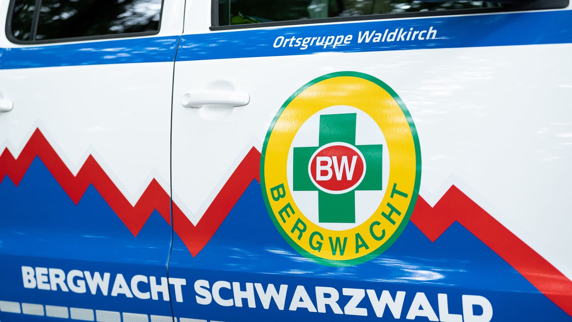 Die Bergwacht konnte den Mann unverletzt retten. (Symbolbild)