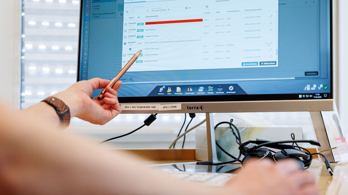 Ein Teil der Praxen kann noch die ePA noch nicht nutzen. (Archivbild)