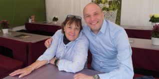 Eva Müller, ehemalige Restaurantleiterin im Erikson Hotel, und Geschäftsführer Peter Kramer freuen sich über eine gelungene 36. Auflage des Sindelfinger Schlemmermarkts.