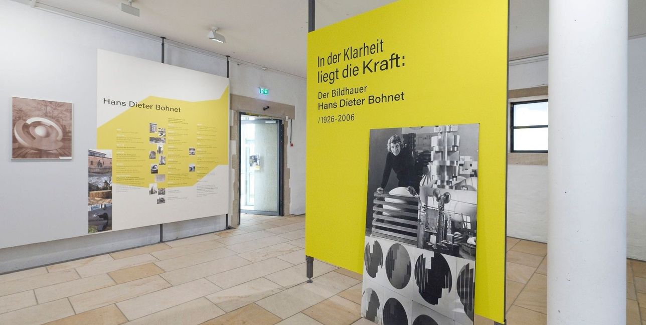 Ein Blick in die Ausstellung „In der Klarheit liegt die Kraft. Der Bildhauer Hans Dieter Bohnet (1926–2006)“.