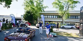 Böblingens Oberbürgermeister Dr. Stefan Belz musste im Minutentakt die Startflagge schwingen.