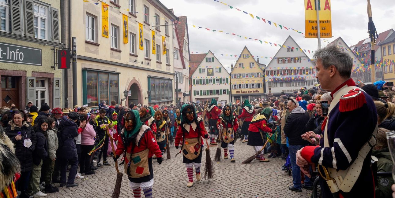 In Weil der Stadt werden beim großen Umzug am Sonntag bis zu 30.000 Besucher erwartet. 	Bild: