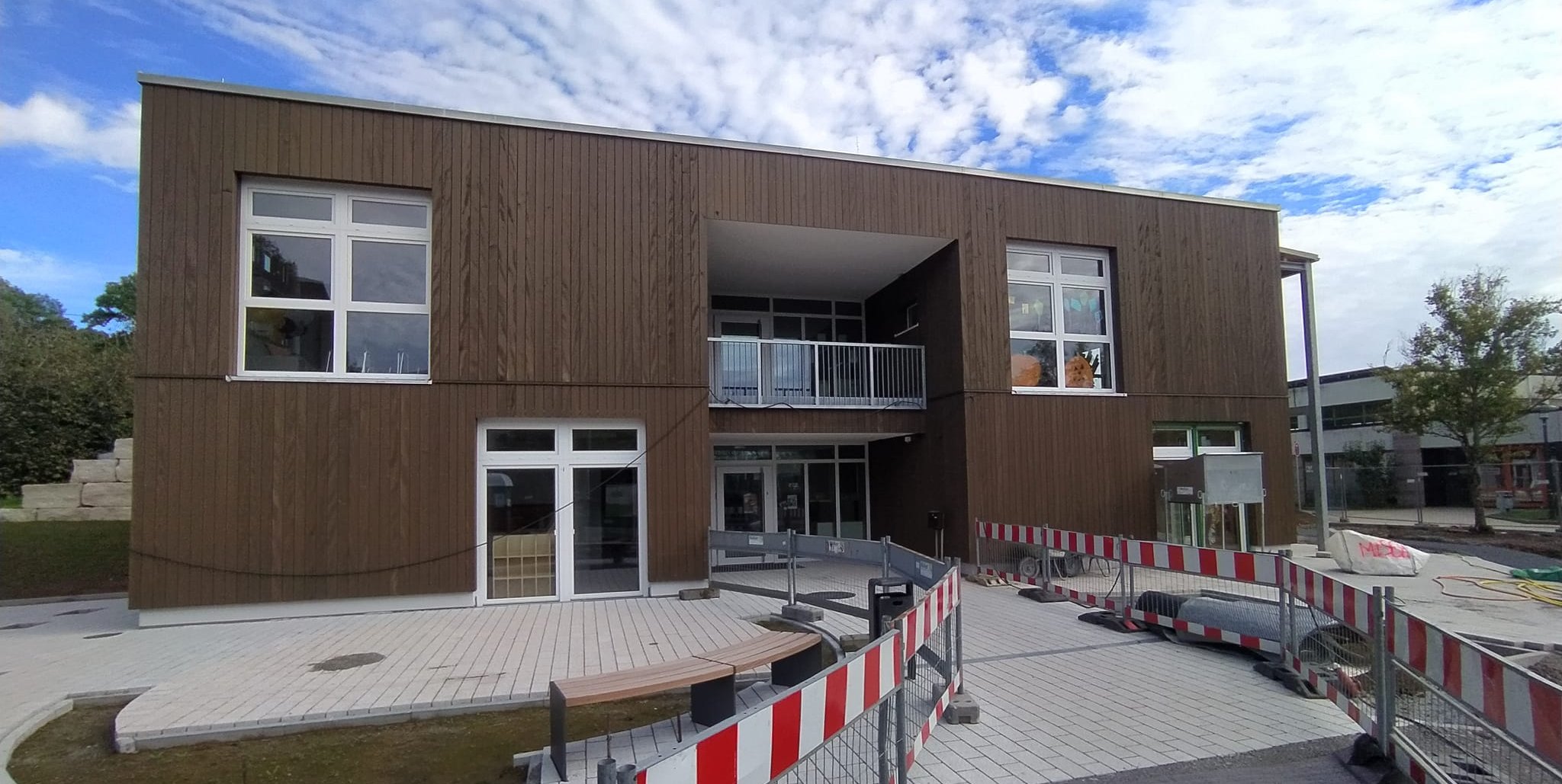 Am Neubau des Kindergartens Gollenberg werden derzeit die Außenanlagen fertiggestellt. Die Elternbeiträge decken in Magstadt lediglich 16 bis 17 Prozent der Kindergartenkosten.