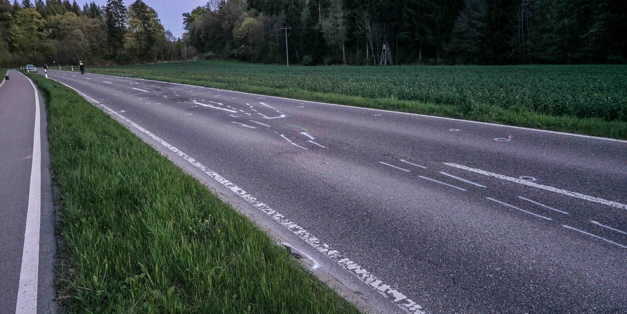 Beide Motorradfahrer kamen schwer verletzt ins Krankenhaus.