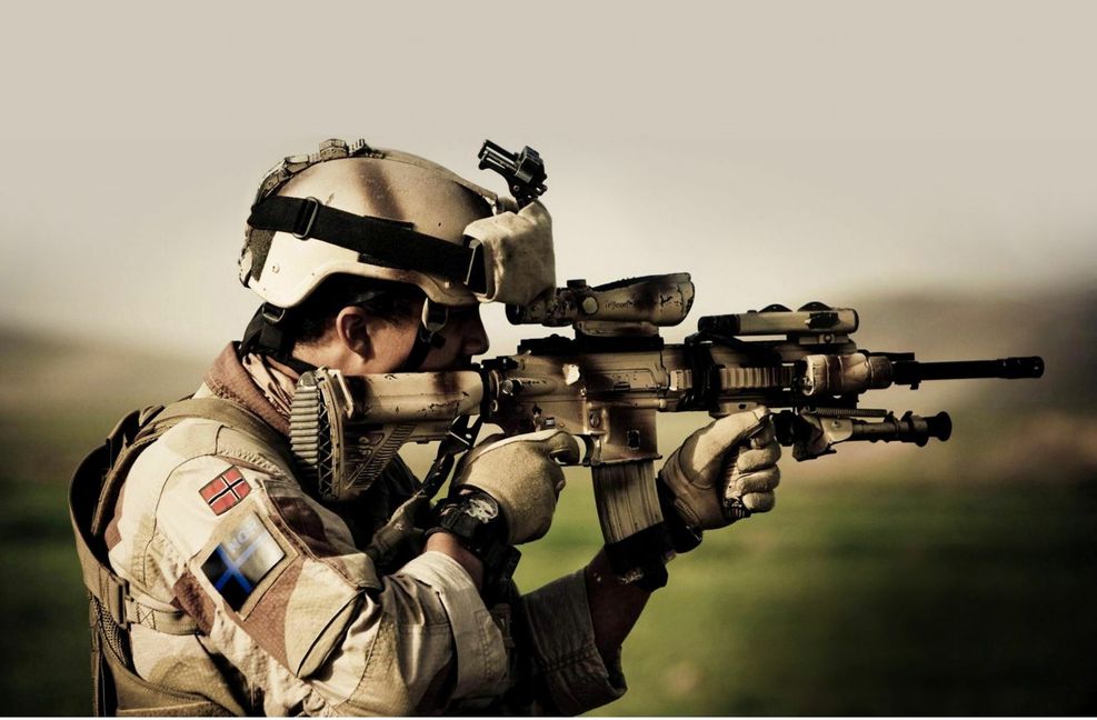 Streitobjekt zwischen Heckler & Koch und dem Verteidigungsministerium: Das Gewehr HK 416 – hier in der Hand eines norwegischen Soldaten.