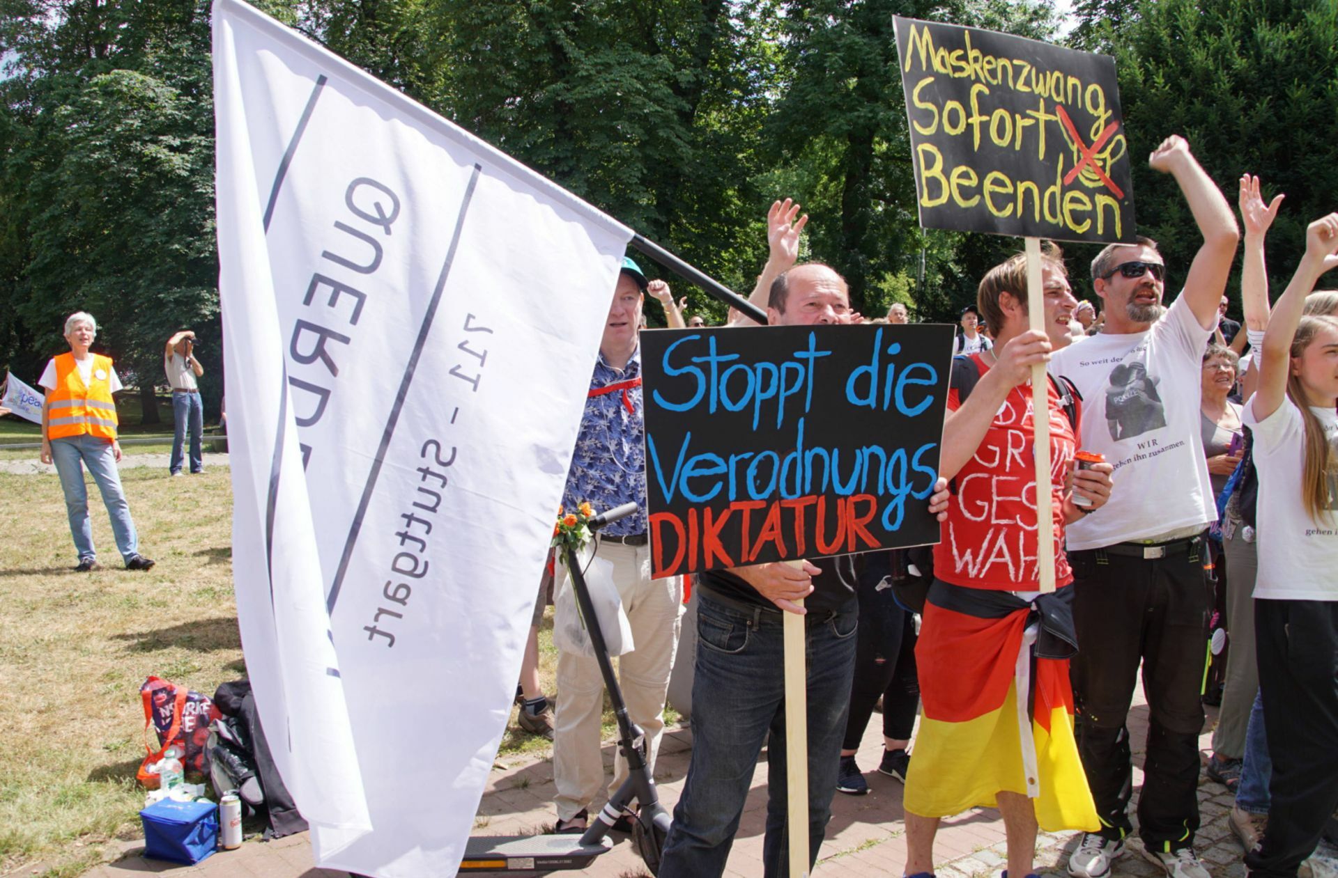Die Querdenken-Bewegung hat dem bis dahin positiv belegten Attribut eine neue Bedeutung gegeben.