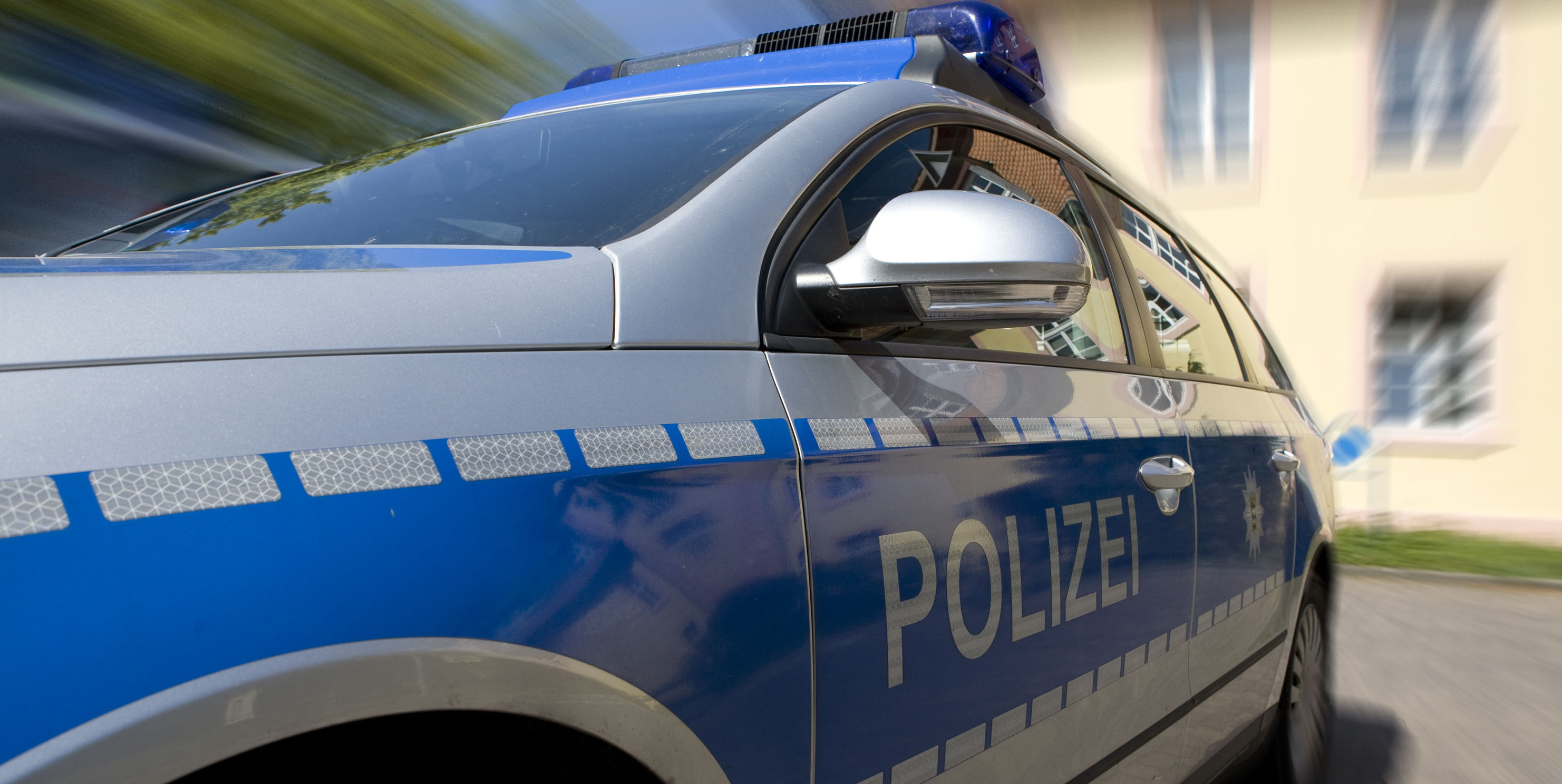Die Polizei sucht Zeugen.