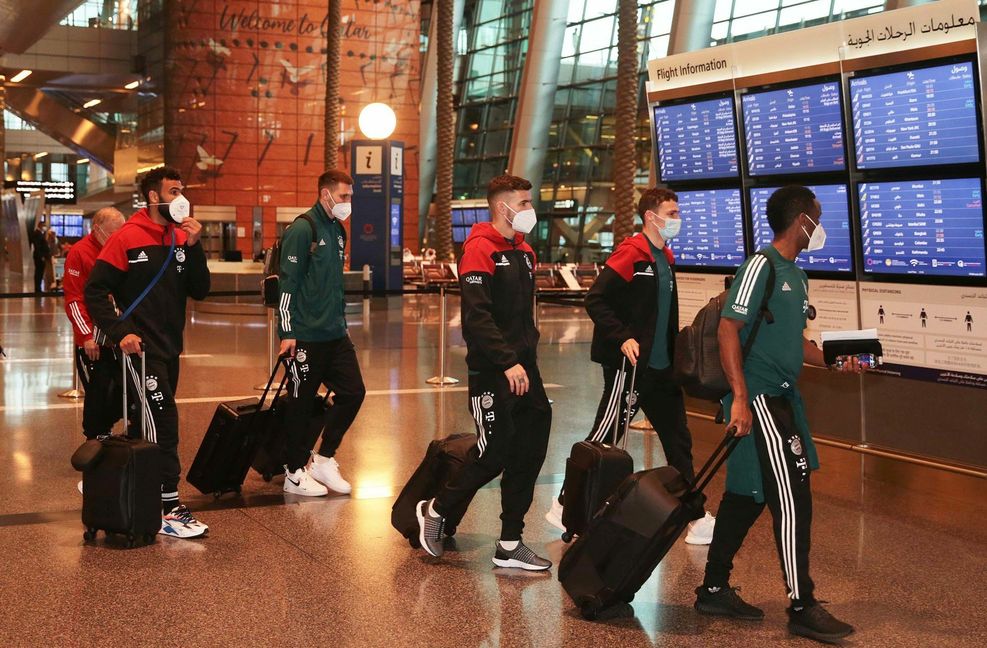 Mit Verspätung ist der Tross des FC Bayern München mittlerweile in Doha angekommen. Foto: dpa