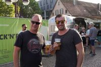 34 Grad und beste Laune: Sifi rockt mit Songs von Bon Jovi.