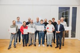 Bratislav Bozovic (Katholische Kirche BÖblingen), Matthias Mornhinweg (Kreissparkasse  Böblingen), Michael Wieland (Kreissparkasse BÖblingen), Daniel Schwarz (Freie evangelische Gemeinde BÖblingen, Horst Schalinski (Max-Planck-Gymnasium Böblingen), Gernot Herwig (Freie evangelische Gemeinde BÖblingen/hintere Reihe von links),  Sören Veen (Stadtverwaltung Böblingen, Jacqueline Wilsdorf (Team Arndtstraße), Raphael Schmidt (Star Cooperation), Niklas Mummenhoff (OHG BBöblingen), Maxime Chéramy (OHG BÖblingen), Oberbürgermeister Dr. Stefan Belz. (vordere Reihe von links) Bild: Stadt Böblingen Benjamin Knoblauch