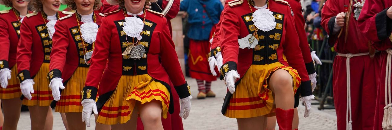 Ein bisschen rheinischer Karneval darf auch dabei sein.