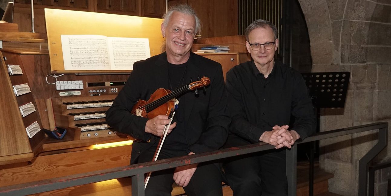 Violinist Klaus Marquardt und Eckhart Böhm spielten beim vierten Konzert der 34. Orgelreihe.