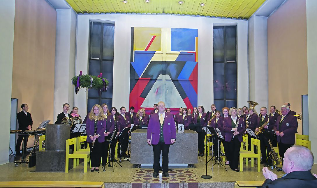 Timo Kächele hört als Leiter der Musikkapelle auf. Das letzte Konzert mit dieser Kapelle ist am Sonntag, 16. Dezember in der katholischen Kirche. Bild: z