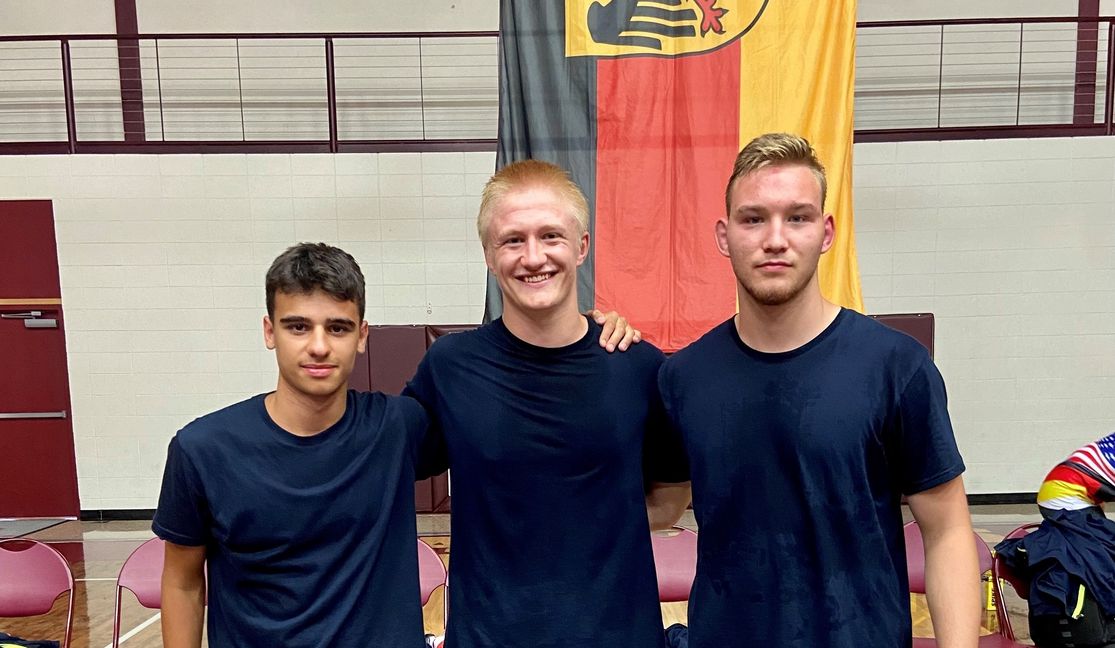 Elvin Ersoy, Jonathan Kempf und Fabian Bendl (von links) vertreten den TSV Ehningen in den USA. Bild: z