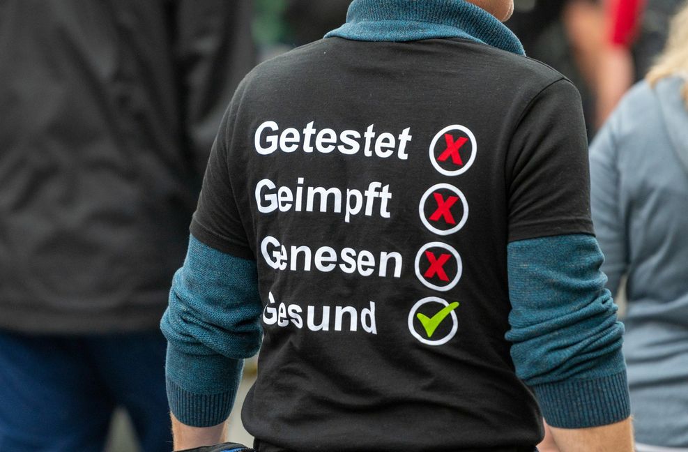 Für nicht Geimpfte – hier ein Demonstrant bei der Querdenker-Demo in Berlin Ende August – werden die Infektionszahlen separat ausgewiesen.
 Foto: dpa/Christophe Gateau
