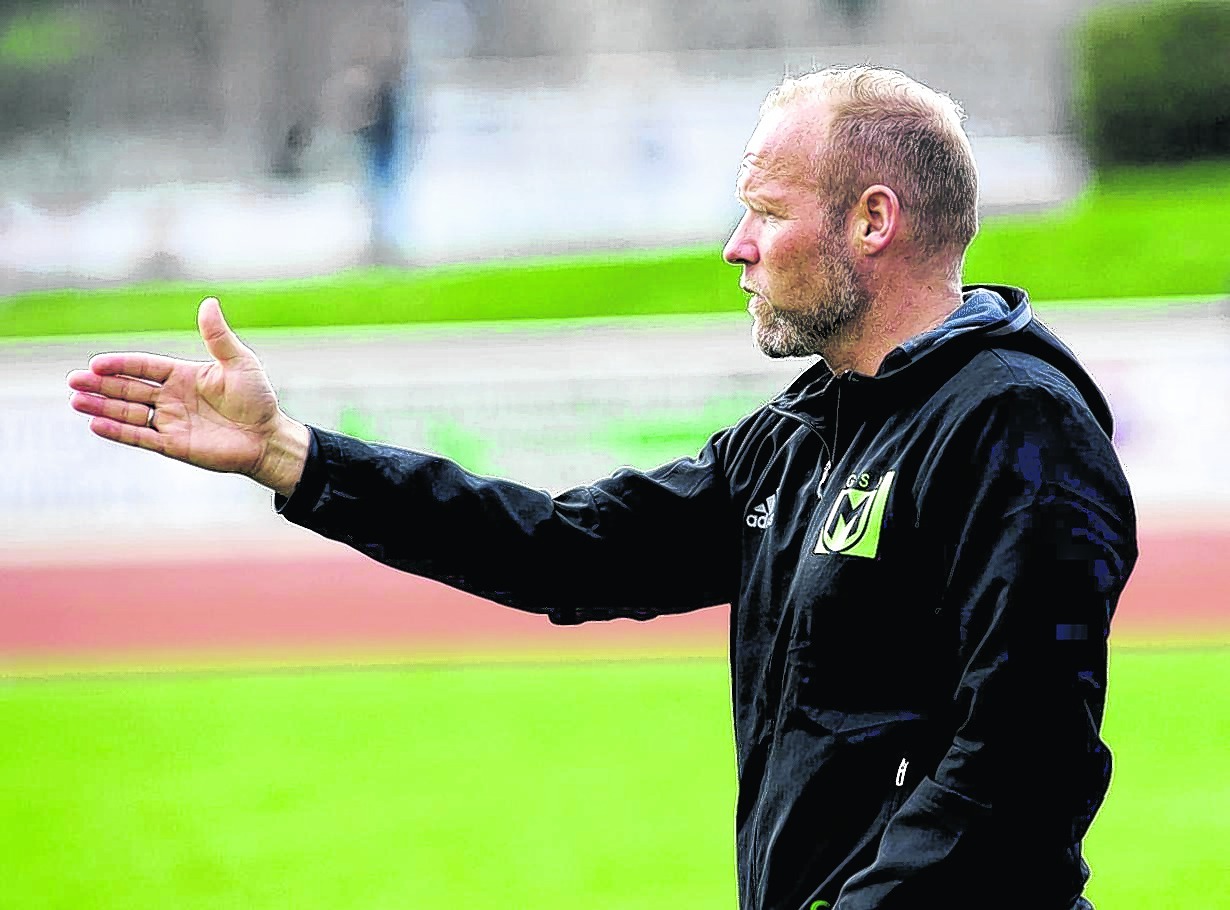 Sven Hayer gibt beim GSV Maichingen die Richtung vor. Nach dem durchwachsenen Saisonstart in der Bezirksliga übt der Trainer auch Selbstkritik.  Bild: automotorart/A