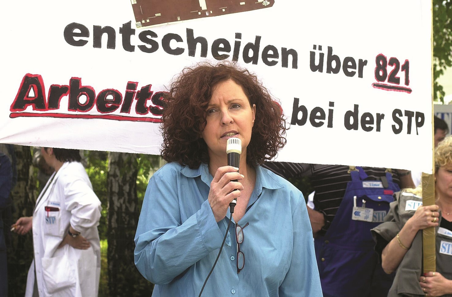 Unser Archivbild zeigt Gisela Haupt bei einer Kundgebung im Jahr 2003.   Bild: Stampe/A