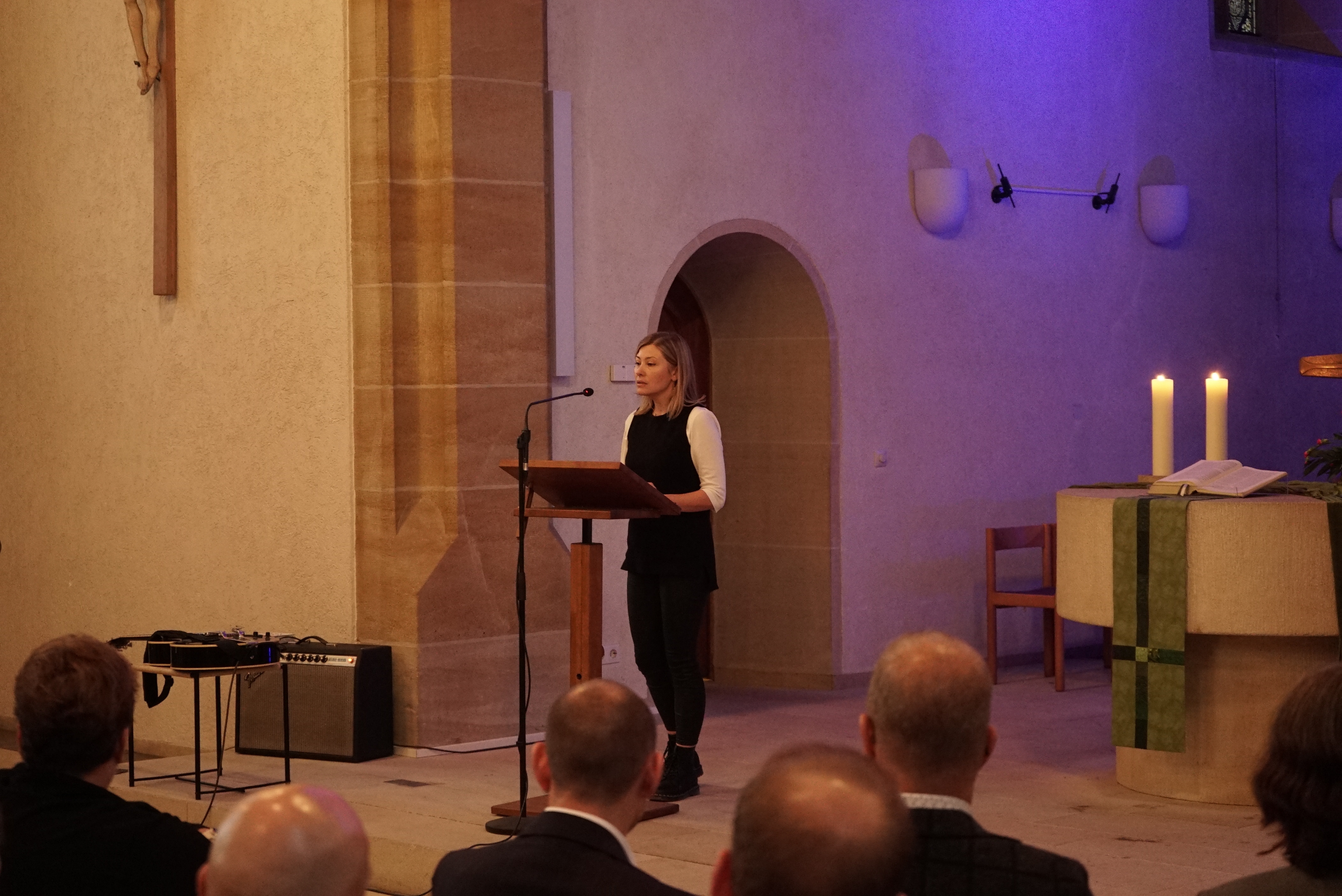 Dr. Natalia Didenko hielt die Friedensrede zur Gedenkstunde der Bombardierung Böblingens vor 80 Jahren. Bild: Heiden