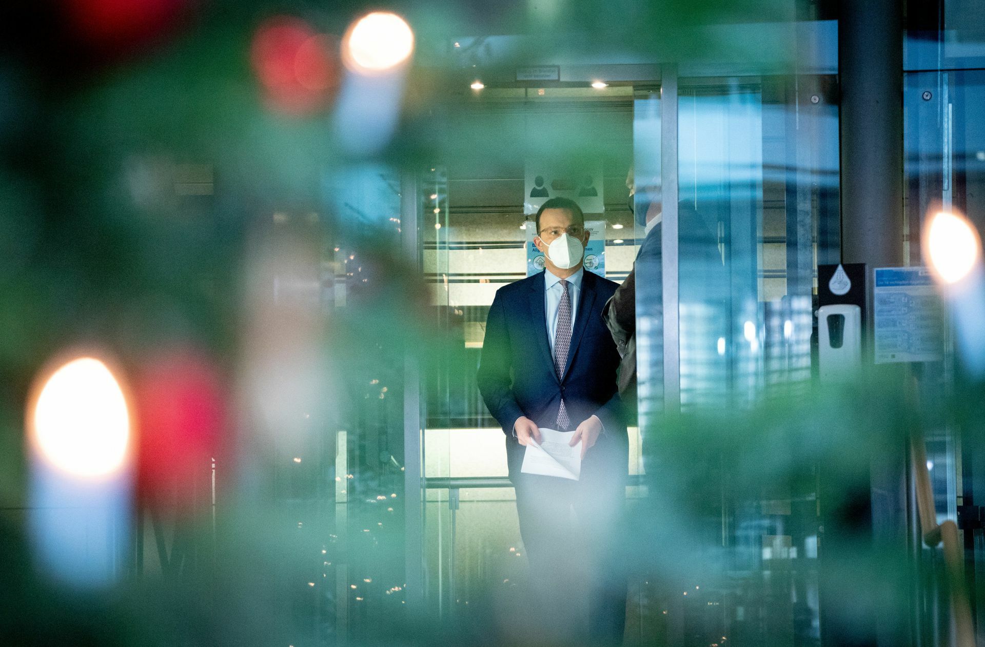 Gesundheitsminister Jens Spahn  stellt den 27. Dezember für den Impfstart in Aussicht, doch die Länder wissen nach wie vor nicht, an welchem Tag der Bund ihnen welche Impfstoffmenge liefert.