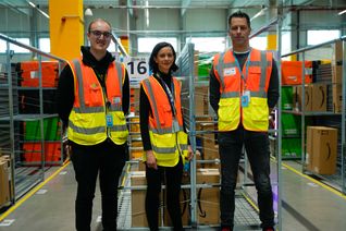 Area-Manager Nachtschicht, Dennis Dobler; Stationsleiterin Stella Shah und PR-Manager Steffen Adler (von links).