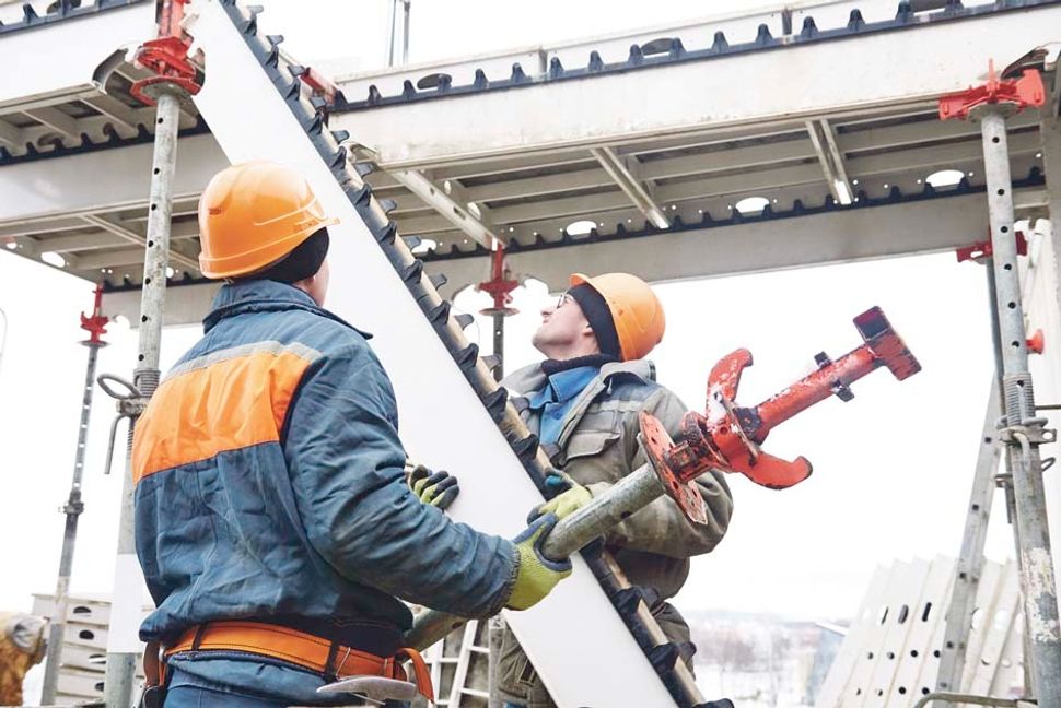 Baubranche, Landwirtschaft, Garten- und Landschaftsbau sind vor allem die Bereiche, in denen es im Januar mehr Arbeitslose gab. Zeitarbeitsfirmen suchten dagegen 150 neue Mitarbeiter.	Bild: Kadmy/Fotolia
