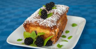 Saftiger Rührkuchen mit Brombeeren. Bild:  Nüßle