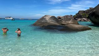Die Similan Islands mit ihren Granitformationen sind bei Tagestouristen aus aller Welt beliebt - und dürfen sich jetzt wieder erholen. (Archivbild)