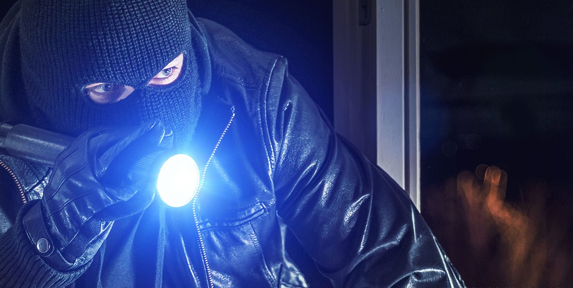 Die Polizei bittet um Zeugenhinweise.