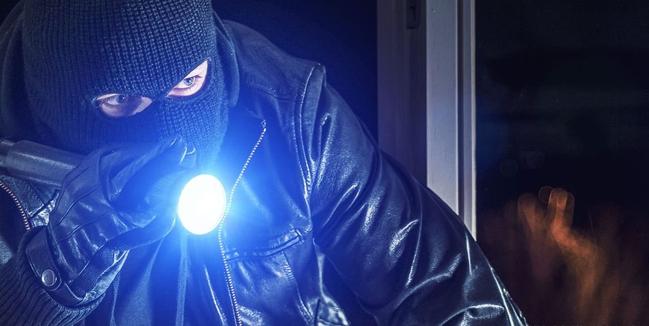 Die Polizei bittet um Zeugenhinweise.