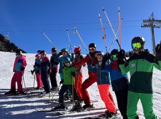 Spaß im Schee beim Sindelfinger Schulskitag.