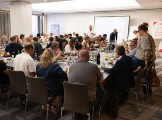 Beim gemeinsamen Jubiläums-Frühstück im Stuttgart Marriott Hotel Sindelfingen.
