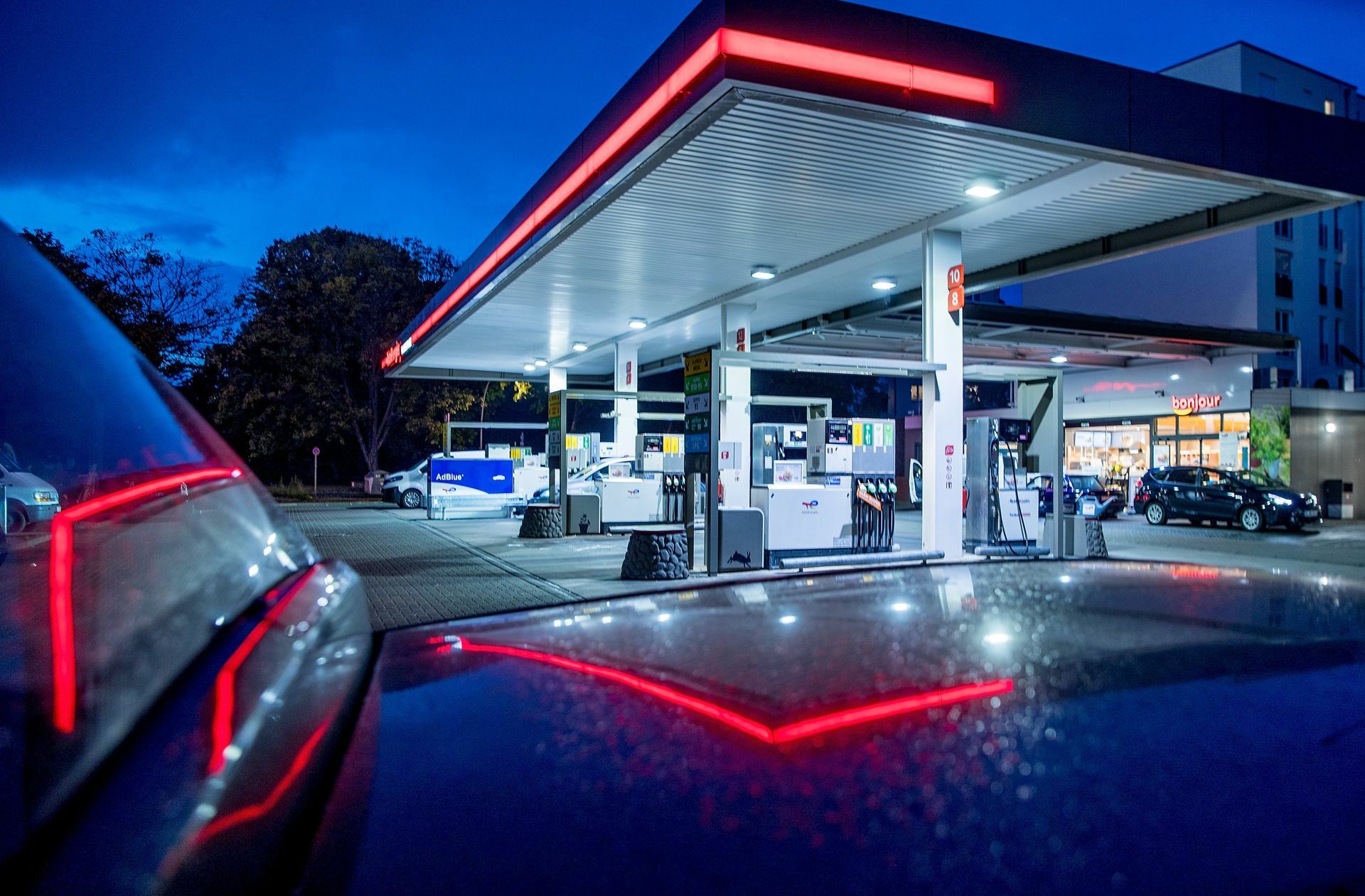 Die Preise für Diesel und für Super E10 haben ein Rekordniveau erreicht.