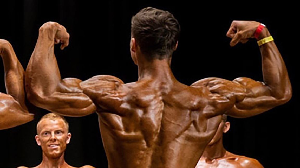 Natural Bodybuilding: Der Hildrizhausener Robin Linsenmaier sahnt bei den Deutschen Meisterschaften ab. Bild: Linsenmaier