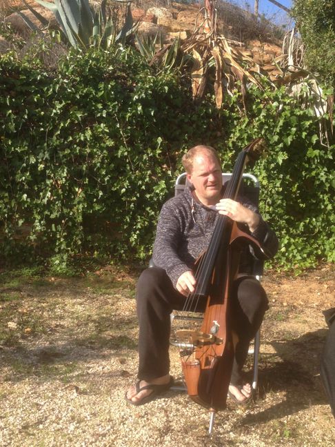 An der Algarve entstand dieses Foto von Martin Simon am Bass.   Bild: Familie Simon