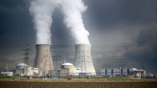 Das Kernkraftwerk im belgischen Doel ist Teil der Debatte, die sich seit Jahren zieht. (Archivbild)
