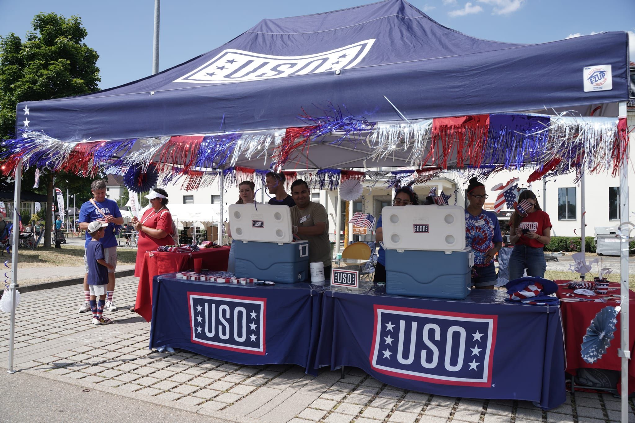 Bullenreiten, Armwrestling, Food Trucks, Livemusik: U.S. Army Garrison Stuttgart feiert mit den deutschen Nachbarn den 4. Juli in der Böblinger Panzerkaserne.