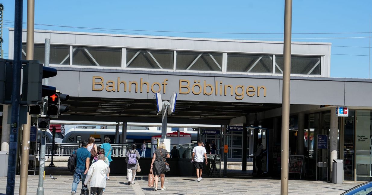 Im Bahnhofsbereich gab es letztes Jahr 10,4 Prozent mehr Straftaten im Vergleich zum Jahr 2023.