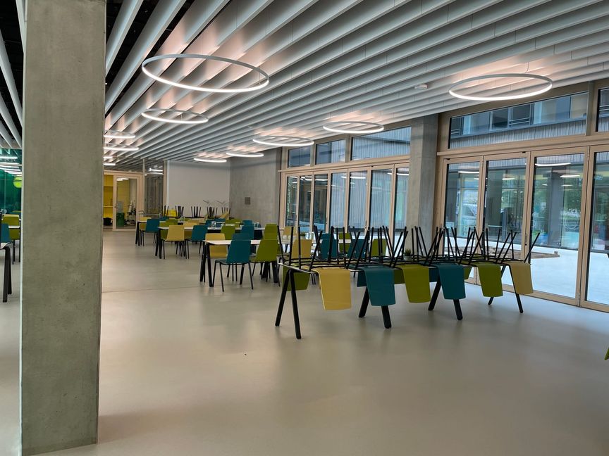 Die Mensa kann auch als Veranstaltungsraum genutzt werden.