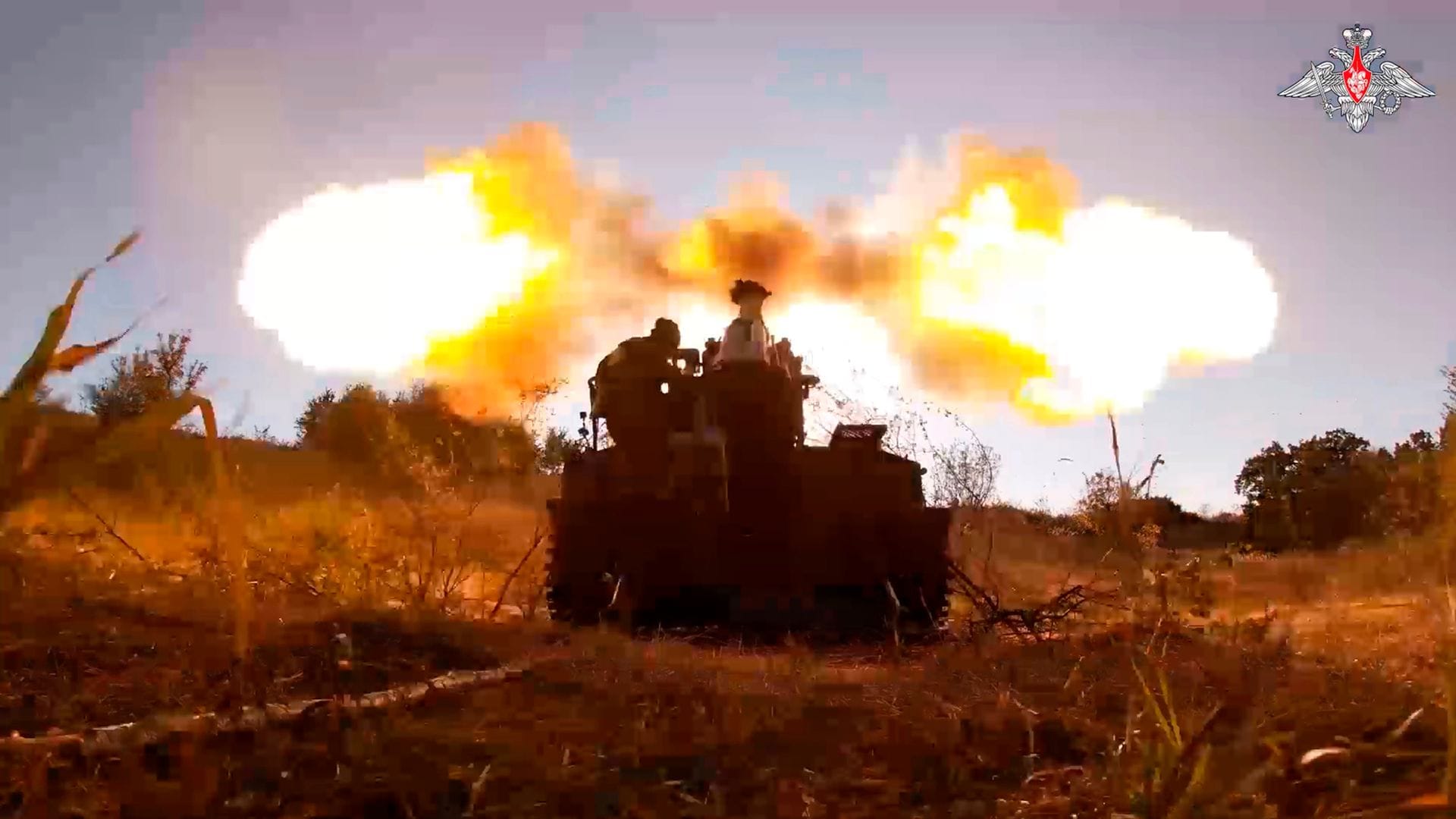 Russische Artillerie im Einsatz bei Kursk.