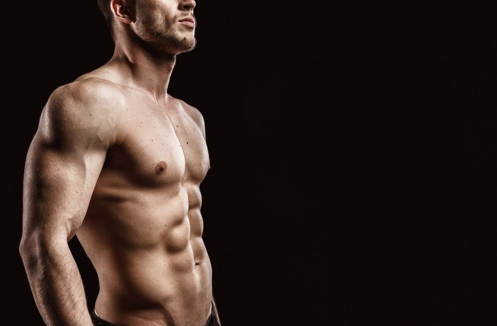 Erfahren Sie, wie Sie Intervallfasten und Muskelaufbau erfolgreich kombinieren können. Mit den besten Tipps zu Ernährung, Training und Fastenmethoden für maximale Erfolge.