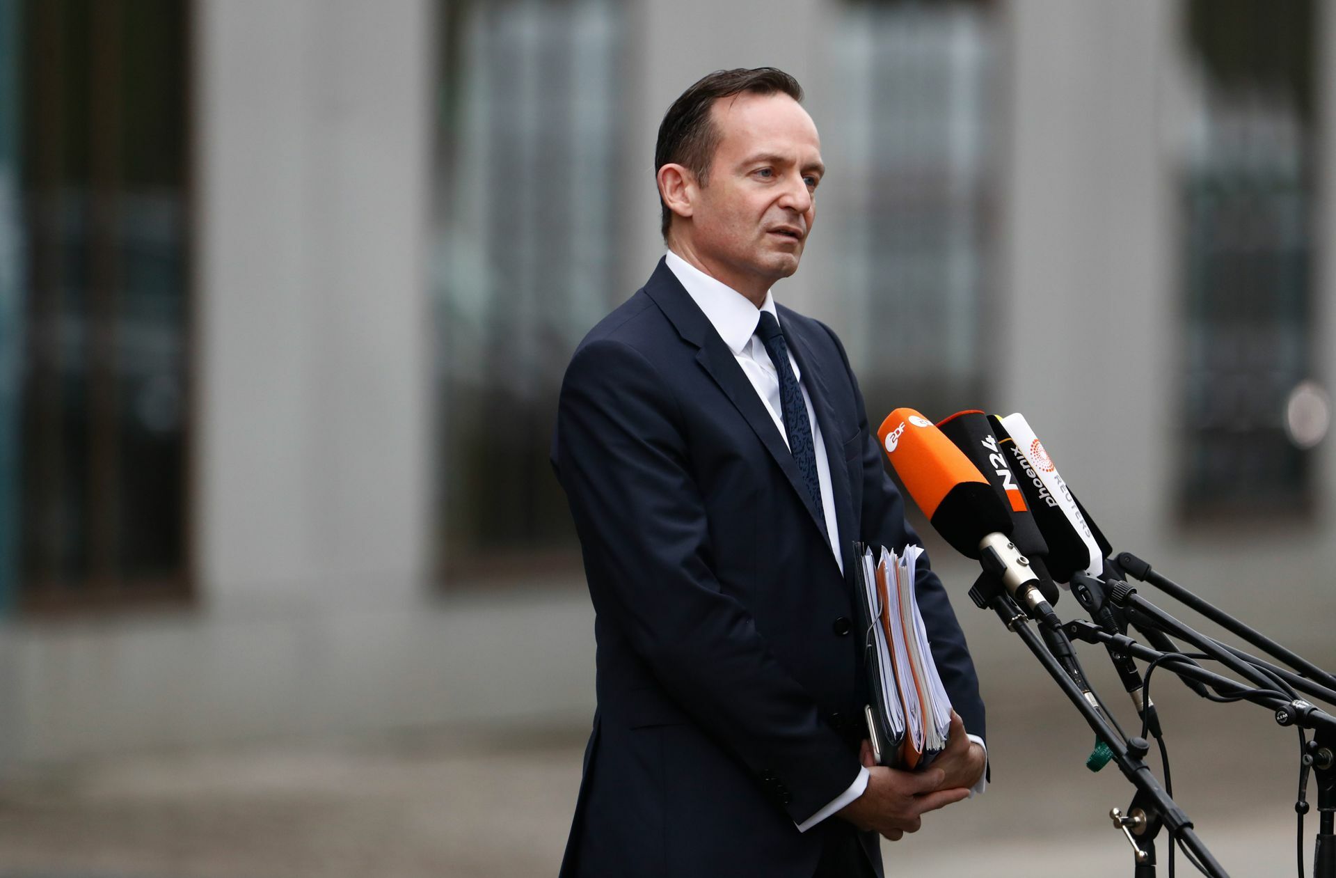 Eine stärkere Beteiligung des Deutschen Bundestag bei der  Entwicklung einer Corona-Strategie wünscht sich der FDP-Generalsekretär Volker Wissing. (Archivbild)