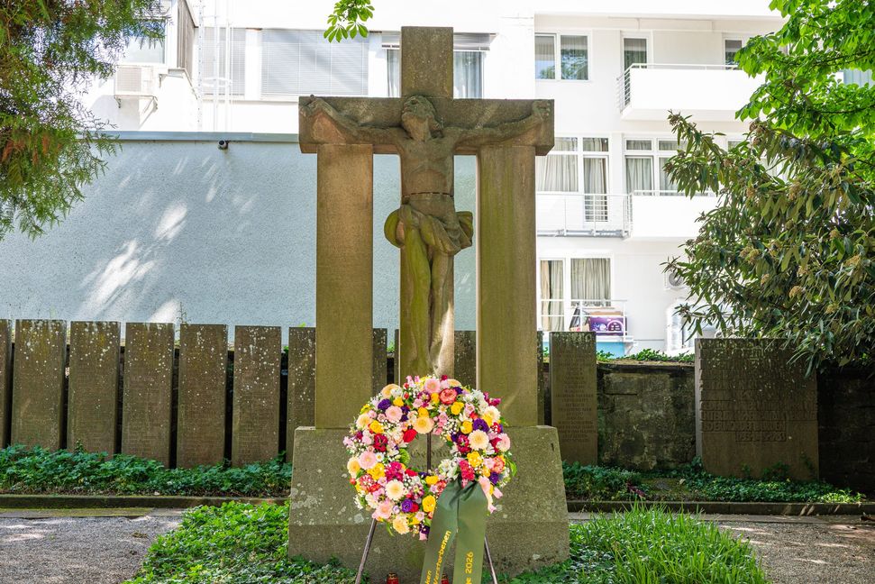 An die erinnern, die nicht mehr mitfeiern können, gehört zur Tradition dazu.