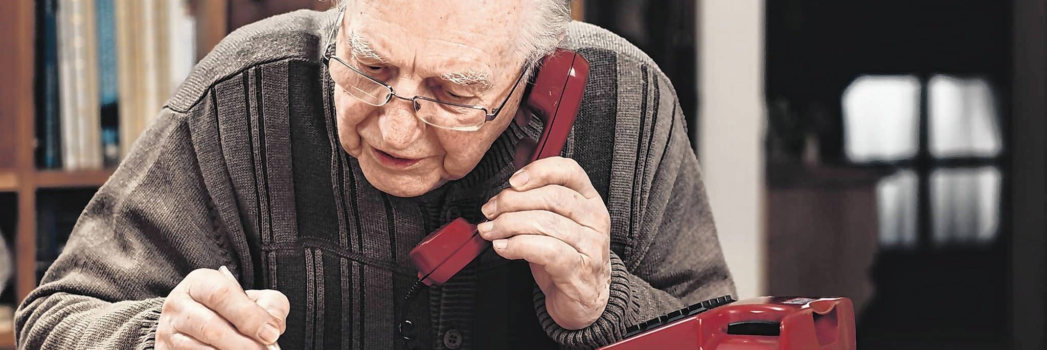 Symbolbild: Rentner geraten häufig ins Visier der Kriminellen.