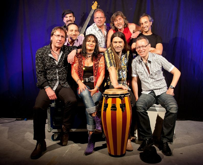 Nach 15 Jahren spielt Agua Loca wieder in der Altdorfer Festhalle. Bild: z