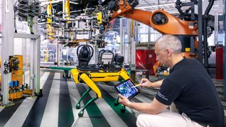 Durch Roboter-Hund „Aris“ kann der Energieverbrauch im Mercedes-Benz Werk Düsseldorf deutlich reduziert werden.